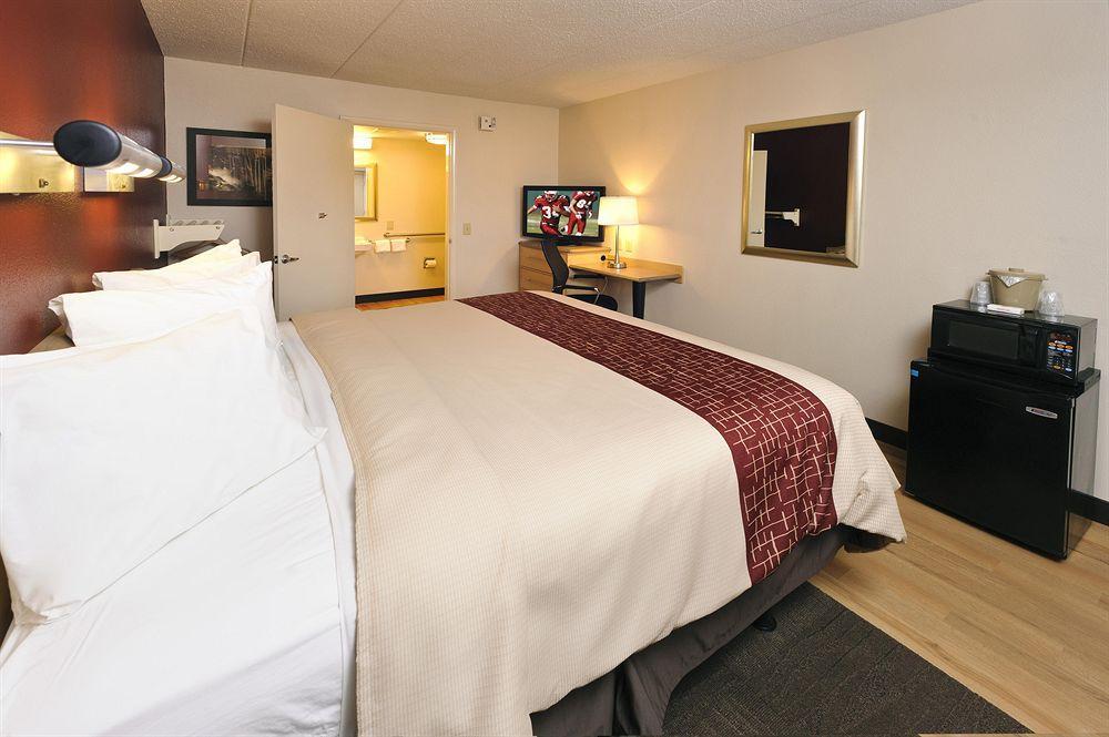 Red Roof Inn Virginia Beach-Norfolk Airport Buitenkant foto
