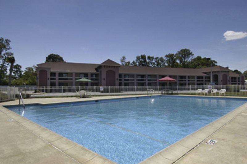 Red Roof Inn Virginia Beach-Norfolk Airport Buitenkant foto