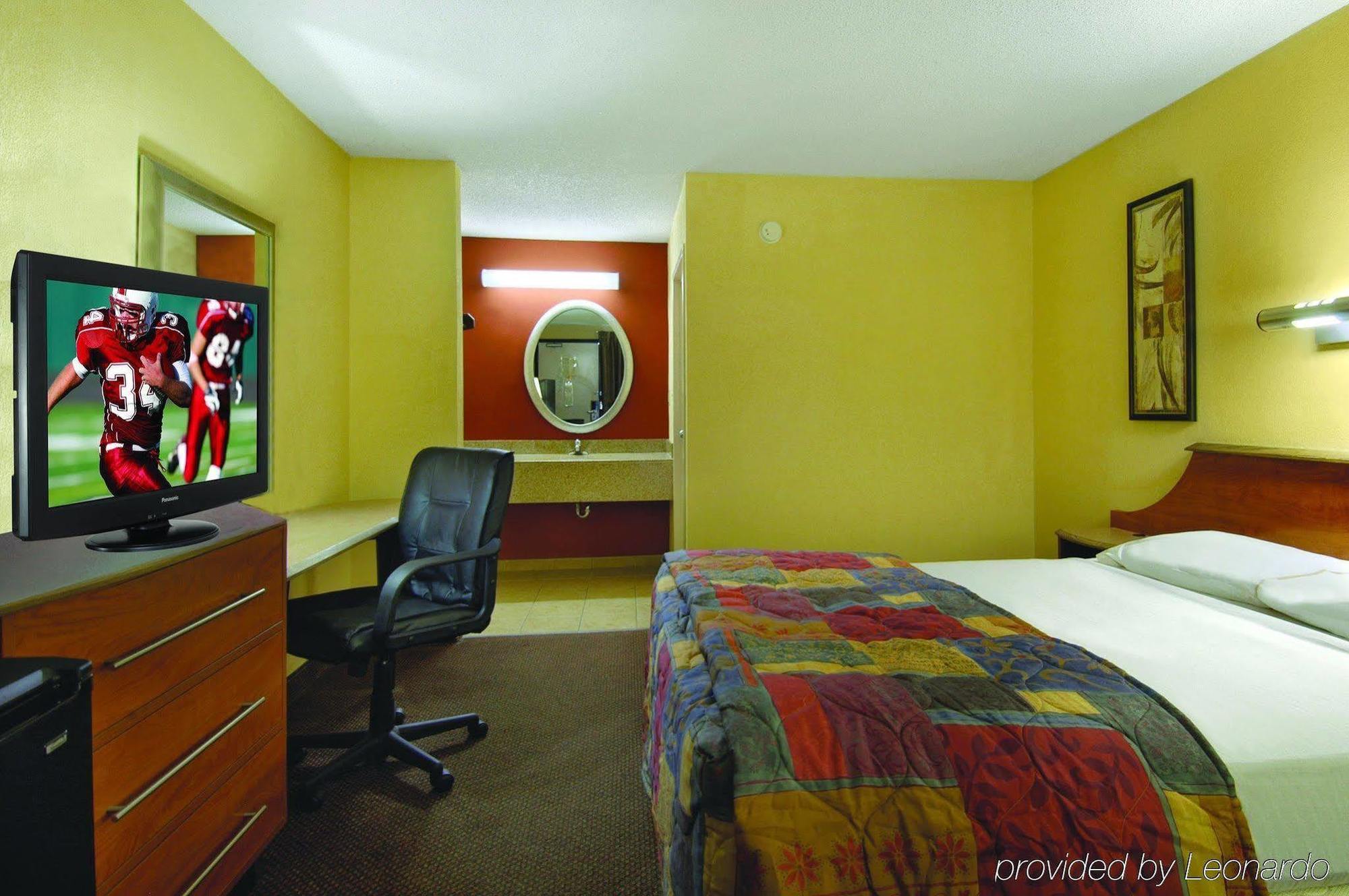 Red Roof Inn Virginia Beach-Norfolk Airport Buitenkant foto